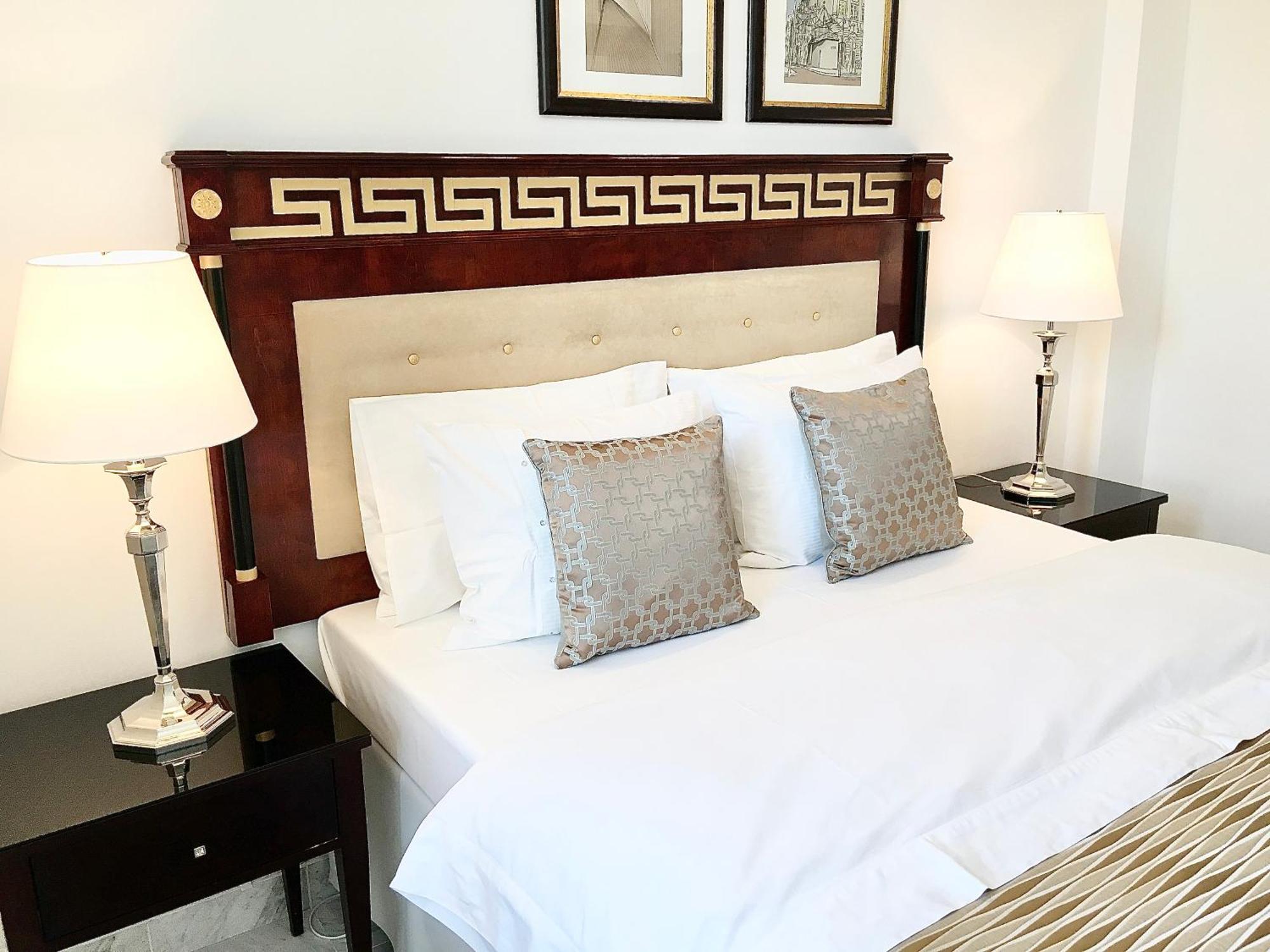 Mondrian Luxury Suites & Apartments Old Town Varşova Oda fotoğraf