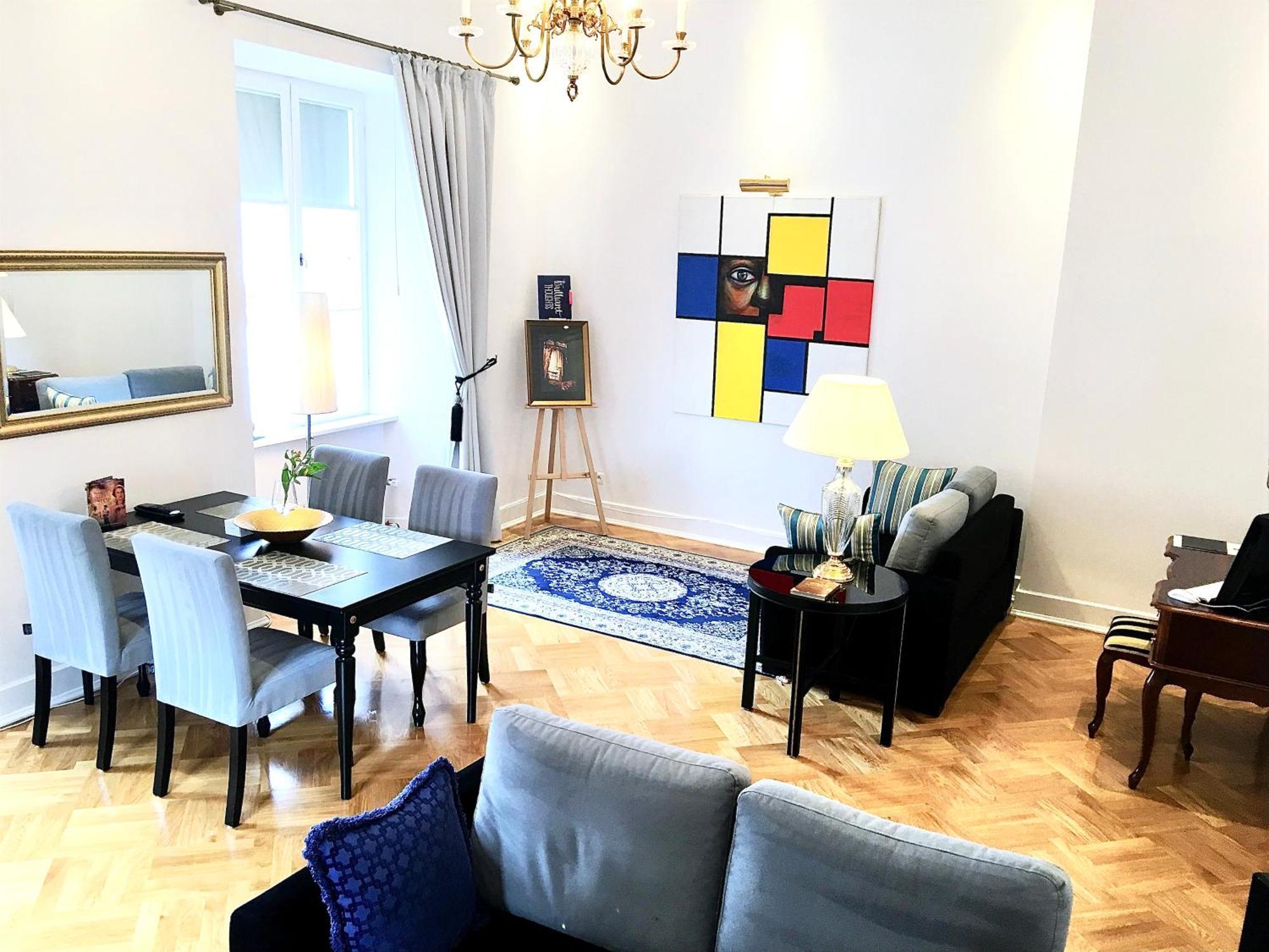 Mondrian Luxury Suites & Apartments Old Town Varşova Oda fotoğraf